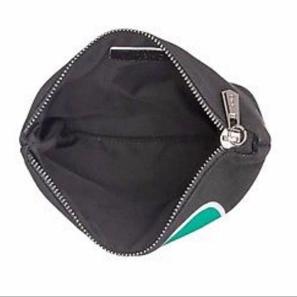 Sam Edelman Green Heart Zipper Pouch ✨NEW✨Tags - Picture 6 of 8